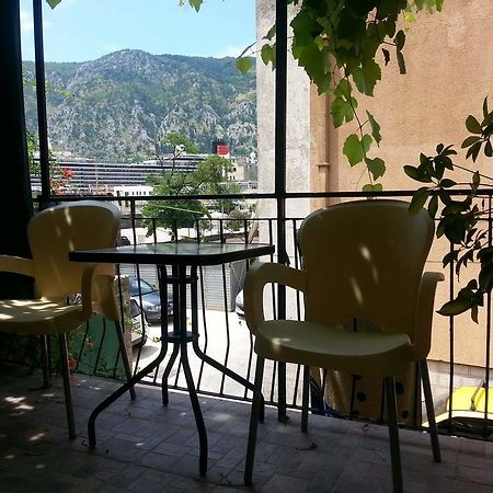 Apartment Kiki Kotor Exterior foto